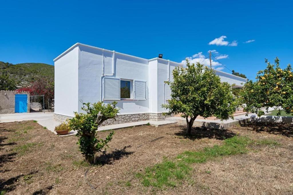 The Lovely Villa Ibiza Bagian luar foto