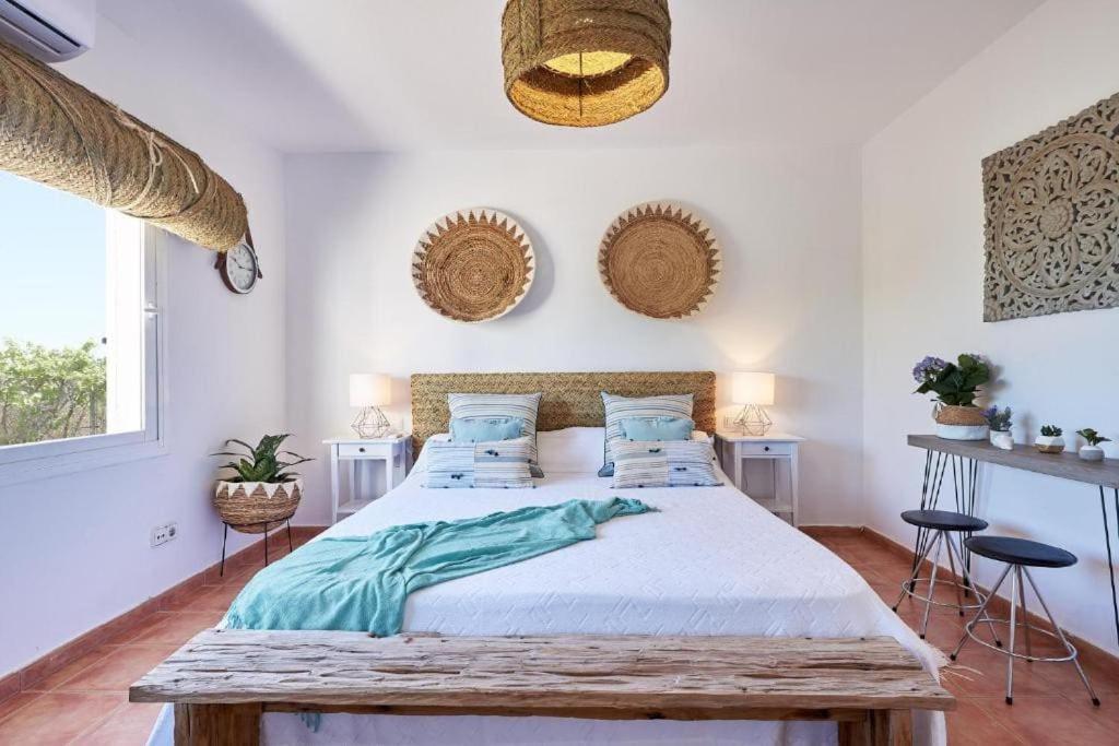 The Lovely Villa Ibiza Bagian luar foto